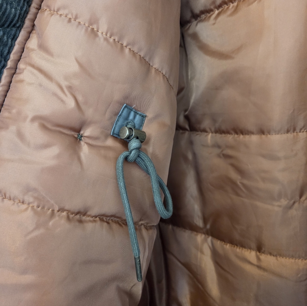 American Eagle, Olive Green Parka Jacket with Faux Fur Hood - Picture 5 of 10